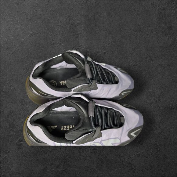 Adidas Yeezy Boost 700 MNVN Geode Purple Shoes Sneakers Size 6.5 Retro Rare main image 5